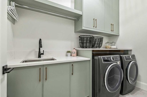 56 Lissington Drive Sw, Calgary, AB - Indoor Photo Showing Laundry Room