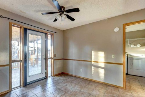 5 Inverness Court Se, Calgary, AB - Indoor Photo Showing Other Room