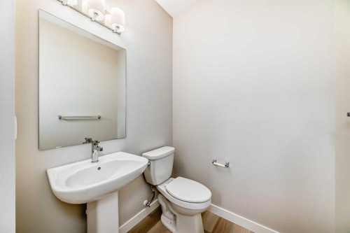 23 Lucas Way Nw, Calgary, AB - Indoor Photo Showing Bathroom