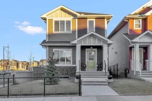 1100 Bayview Gardens Sw, Airdrie, AB - Outdoor With Facade