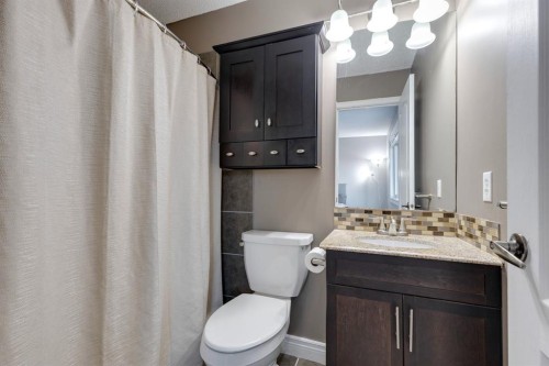 22 Hidden Spring Court Nw, Calgary, AB - Indoor Photo Showing Bathroom
