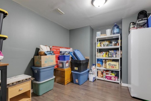 22 Hidden Spring Court Nw, Calgary, AB - Indoor