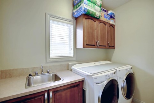 67 Panorama Hills Point Nw, Calgary, AB - Indoor Photo Showing Laundry Room