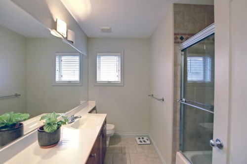 67 Panorama Hills Point Nw, Calgary, AB - Indoor Photo Showing Bathroom