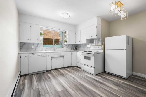 1624 26 Avenue Sw, Calgary, AB - Indoor Photo Showing Kitchen