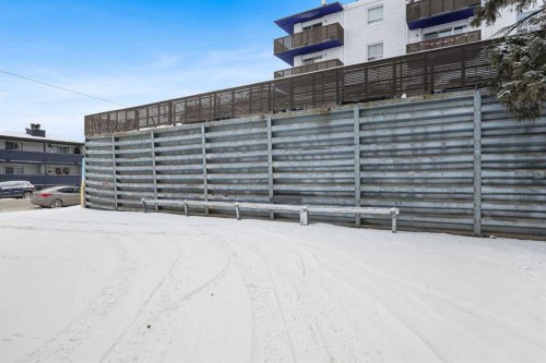 1624 26 Avenue Sw, Calgary, AB - Outdoor