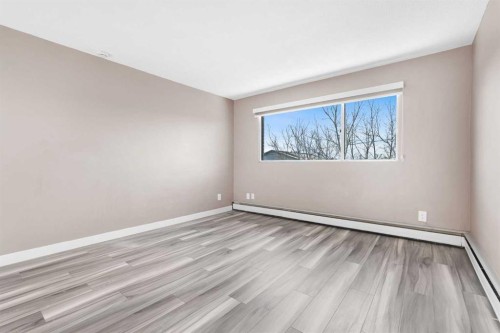 1624 26 Avenue Sw, Calgary, AB - Indoor Photo Showing Other Room