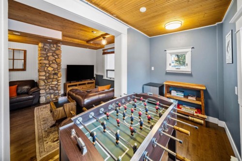 137 Muskrat Street, Banff, AB 