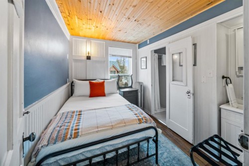 137 Muskrat Street, Banff, AB 