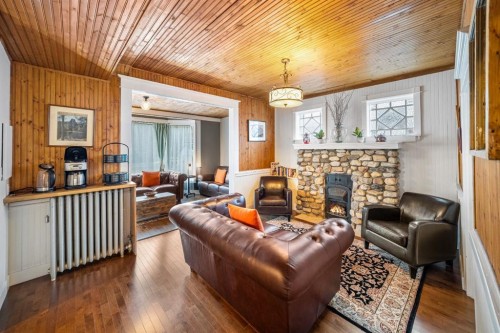 137 Muskrat Street, Banff, AB 