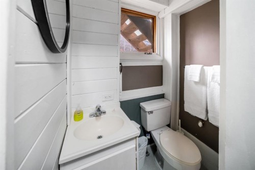 137 Muskrat Street, Banff, AB 