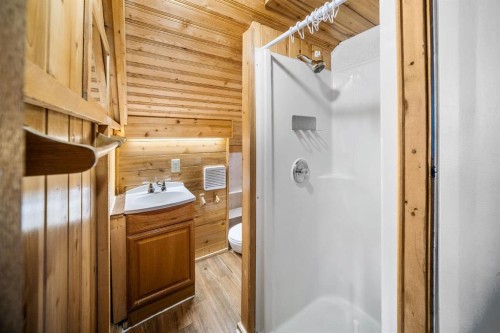 137 Muskrat Street, Banff, AB 