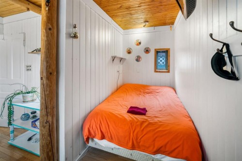 137 Muskrat Street, Banff, AB 