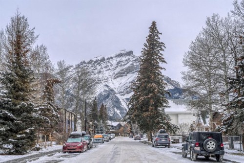 137 Muskrat Street, Banff, AB 