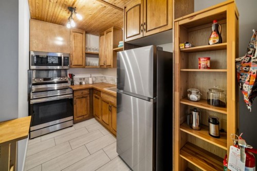 137 Muskrat Street, Banff, AB 