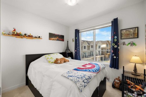 104 Sherwood Lane Nw, Calgary, AB - Indoor Photo Showing Bedroom