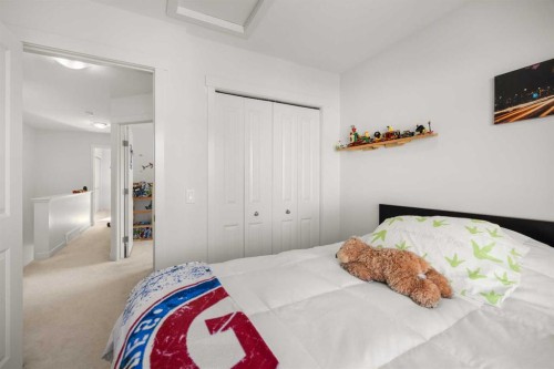 104 Sherwood Lane Nw, Calgary, AB - Indoor Photo Showing Bedroom