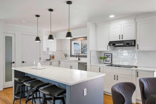 1040 Lake Ontario Drive Se, Calgary, AB - Indoor Photo Showing Kitchen With Upgraded Kitchen