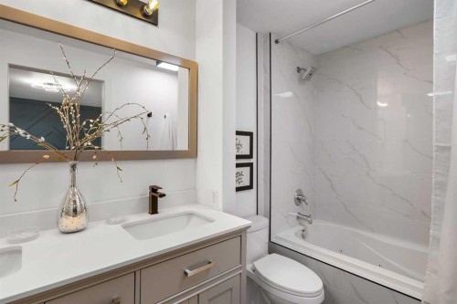 1040 Lake Ontario Drive Se, Calgary, AB - Indoor Photo Showing Bathroom