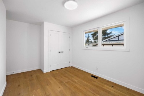 1040 Lake Ontario Drive Se, Calgary, AB - Indoor Photo Showing Other Room