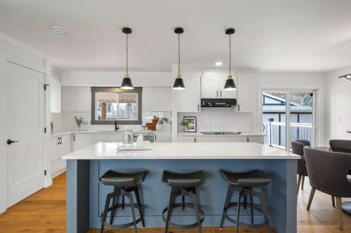 1040 Lake Ontario Drive Se, Calgary, AB - Indoor Photo Showing Kitchen With Upgraded Kitchen