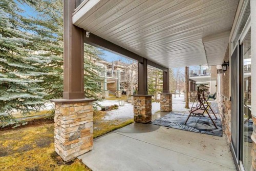 64 Discovery Woods Villas Sw, Calgary, AB - Outdoor