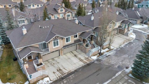 64 Discovery Woods Villas Sw, Calgary, AB - Outdoor