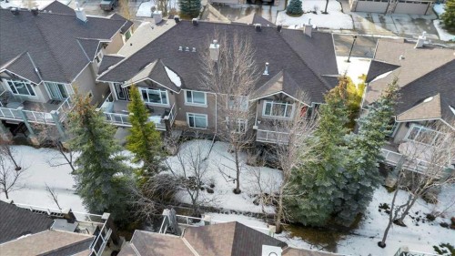 64 Discovery Woods Villas Sw, Calgary, AB - Outdoor