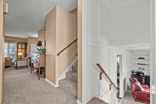 15 Beacham Rise Nw, Calgary, AB - Indoor Photo Showing Other Room