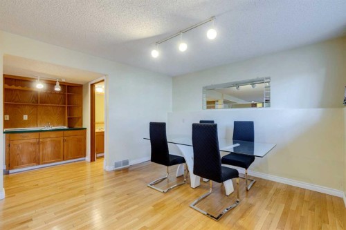 203 Edgeland Road Nw, Calgary, AB - Indoor Photo Showing Office