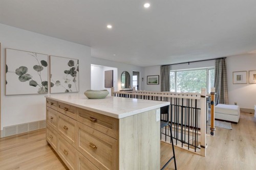 840 Archwood Road Se, Calgary, AB - Indoor