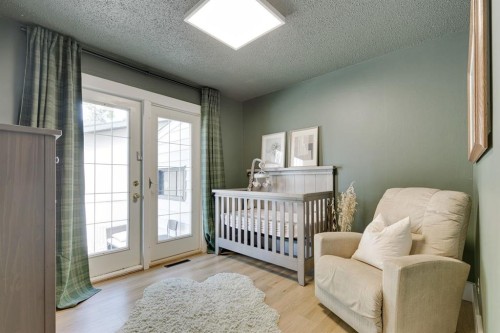 840 Archwood Road Se, Calgary, AB - Indoor Photo Showing Bedroom