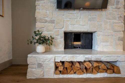 840 Archwood Road Se, Calgary, AB - Indoor Photo Showing Other Room