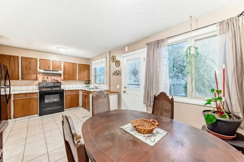 2319 56 Street Ne, Calgary, AB - Indoor