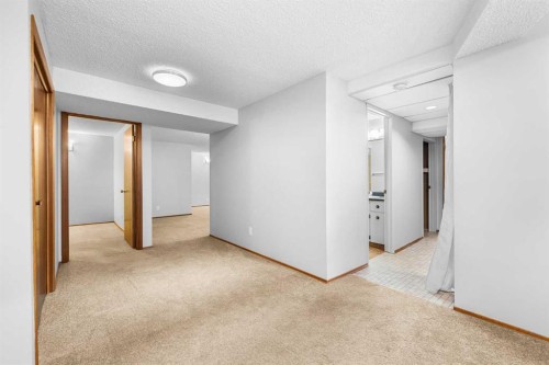 5116 Valiant Place Nw, Calgary, AB - Indoor Photo Showing Other Room