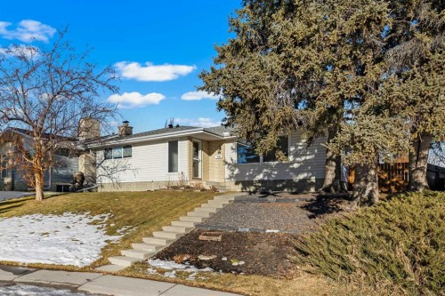 5116 Valiant Place Nw, Calgary, AB - Outdoor
