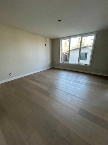 5616 Lodge Crescent Sw, Calgary, AB - Indoor