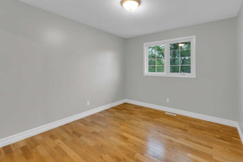 119 Cantrell Place Sw, Calgary, AB - Indoor Photo Showing Other Room