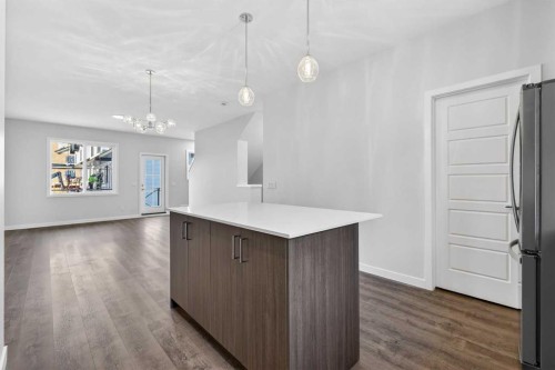 416-1750 Rangeview Drive Se, Calgary, AB - Indoor Photo Showing Kitchen