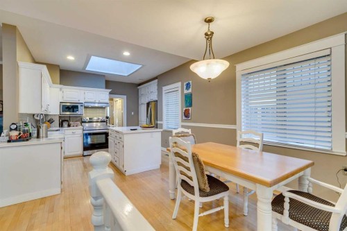 3028 1 Street Sw, Calgary, AB - Indoor