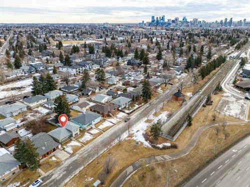 2472 Capitol Hill Crescent Nw, Calgary, AB - Outdoor With View
