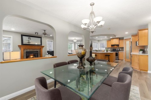 38 Simcoe Crescent Sw, Calgary, AB - Indoor With Fireplace