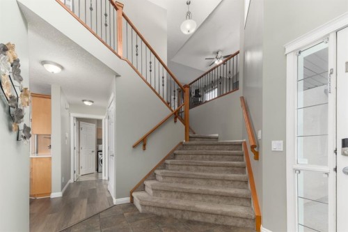 38 Simcoe Crescent Sw, Calgary, AB - Indoor Photo Showing Other Room