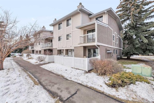 47-3015 51 Street SW Calgary, AB T3E 6N5