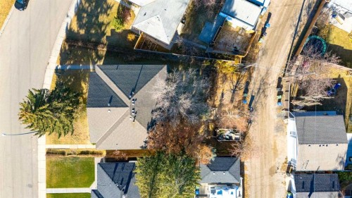 126 Winston Drive Sw, Calgary, AB - Outdoor
