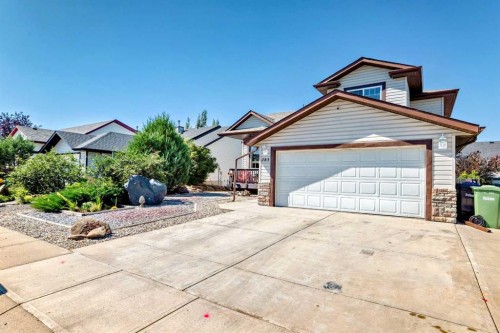 283 Highland Circle  Strathmore, AB T1P 1V5