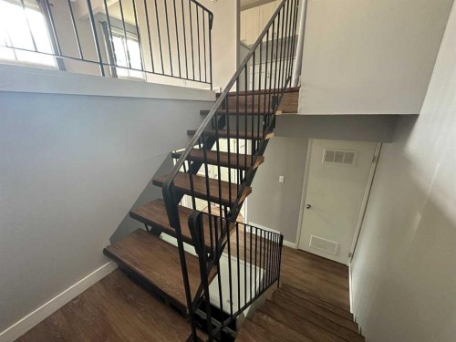 6323 59 Avenue, Red Deer, AB - Indoor Photo Showing Other Room