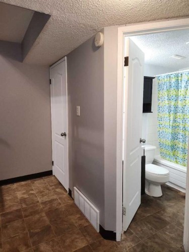 6323 59 Avenue, Red Deer, AB - Indoor Photo Showing Other Room