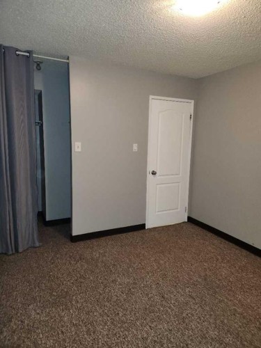 6323 59 Avenue, Red Deer, AB - Indoor Photo Showing Other Room