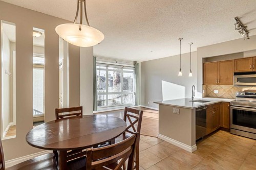 3-148 Rockyledge View Nw, Calgary, AB - Indoor